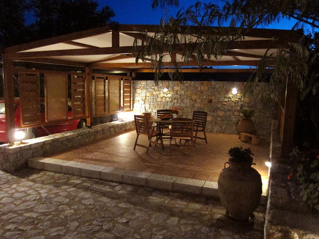 Estia Holiday Гитион Экстерьер фото